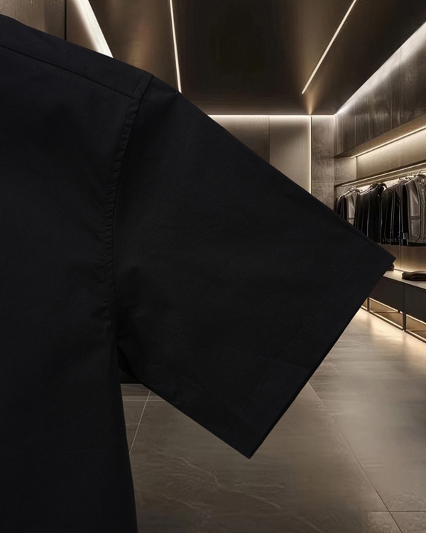 ブランドシャツ着用イメージ